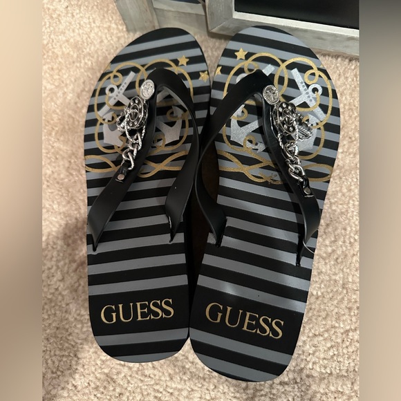 GUESS Wedge Flip Flops - Picture 1 of 3